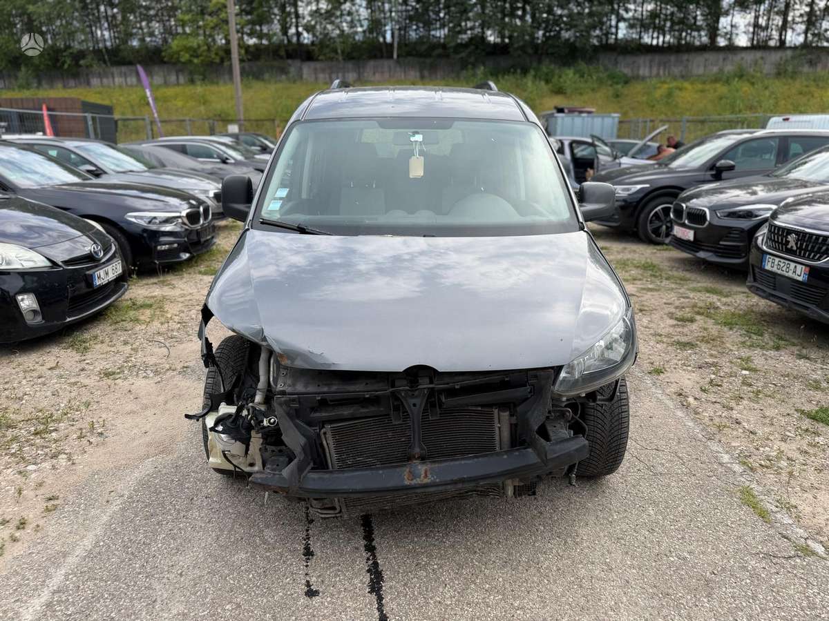 Volkswagen Caddy Maxi - 3