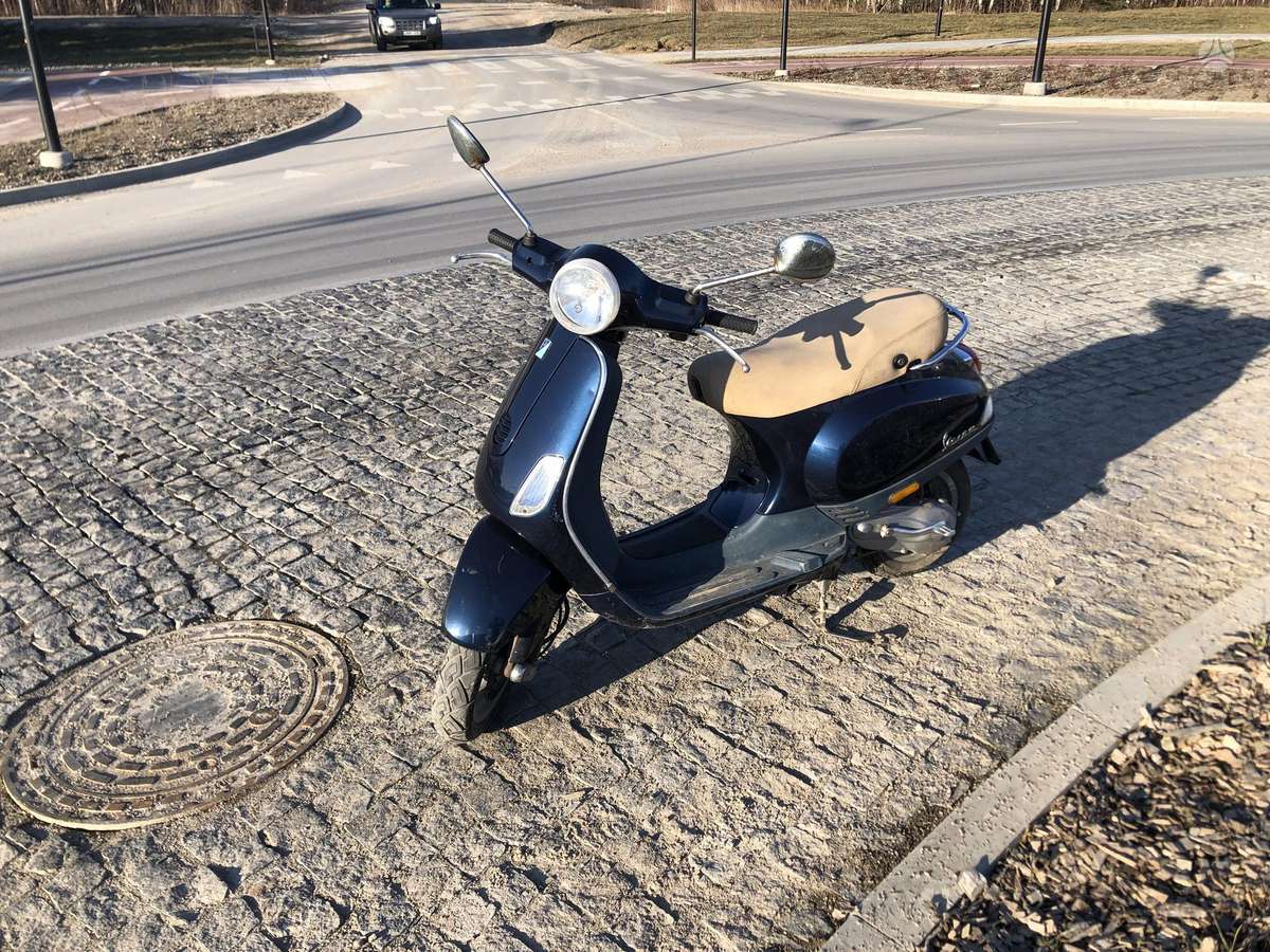 Piaggio Vespa 49cc, scooters / mopeds