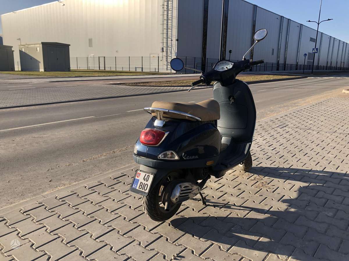 Piaggio Vespa 49cc, scooters / mopeds