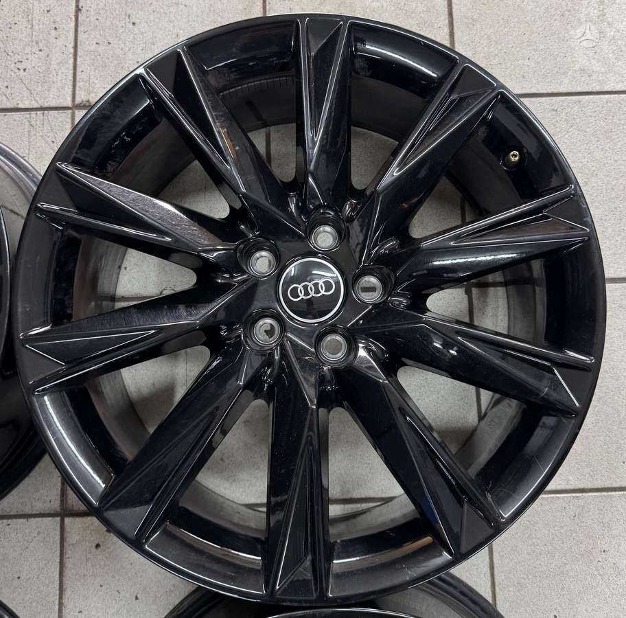 Audi, light alloy, R19