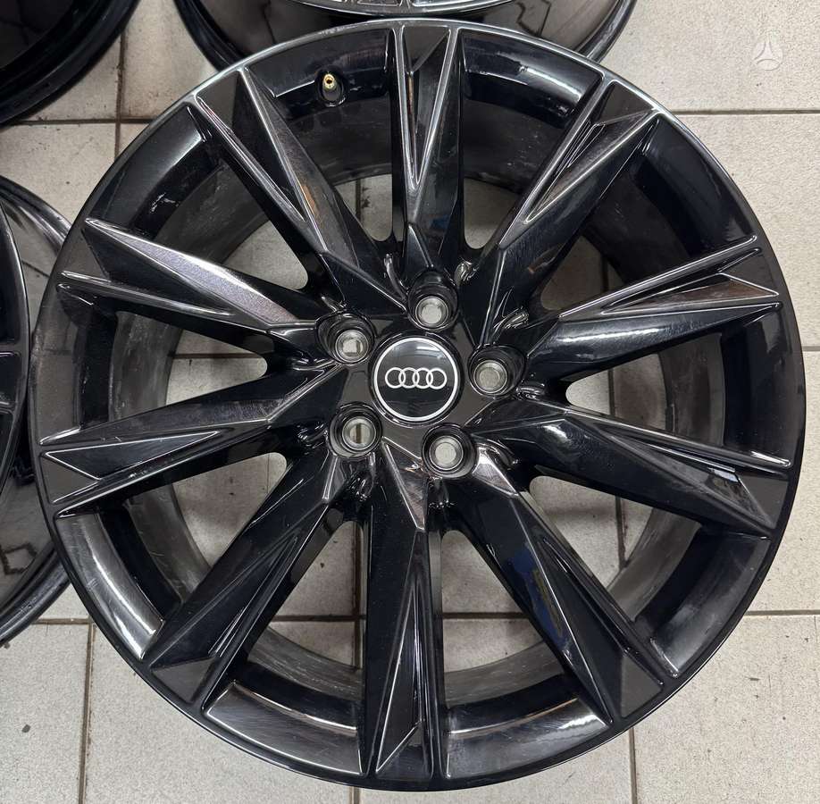 Audi, lengvojo lydinio, R19