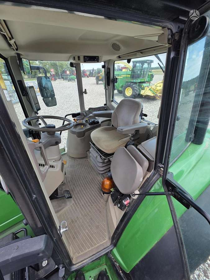John Deere 6155M, traktoriai