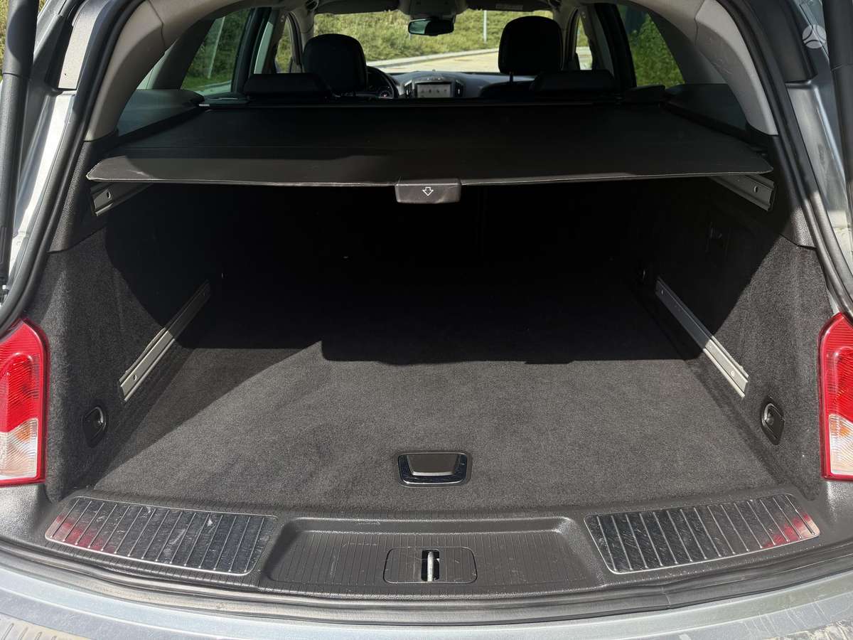 Opel Insignia, 2.0 l., Универсал