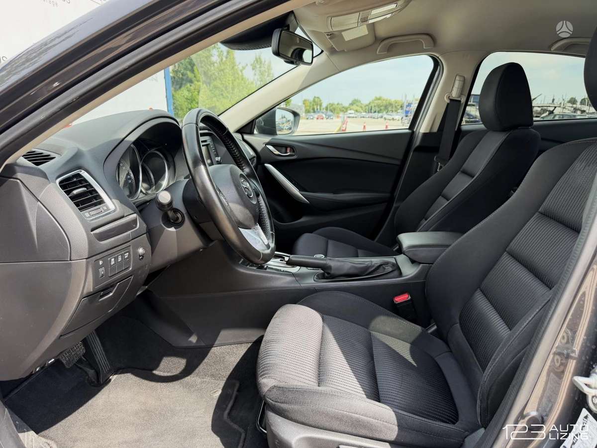Mazda 6, 2.2 l., Седан