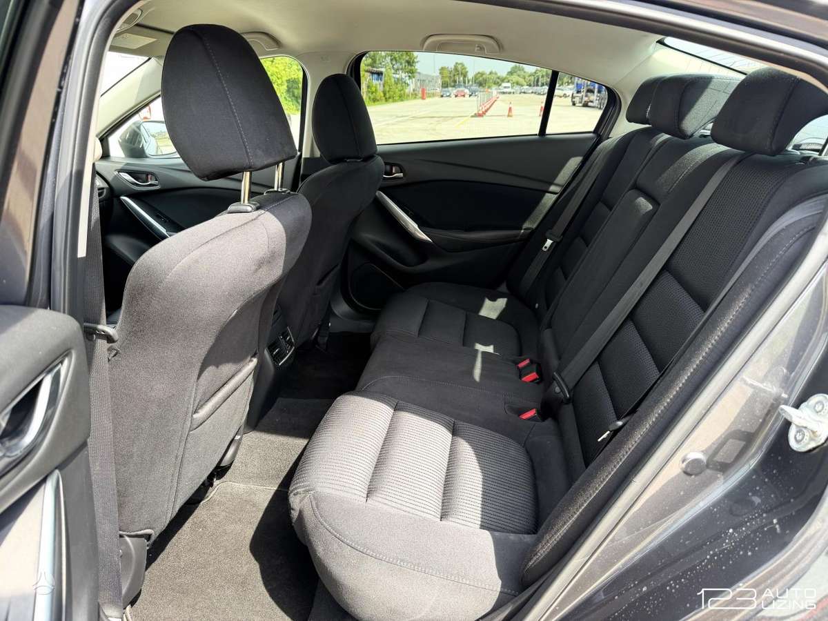 Mazda 6, 2.2 l., Седан