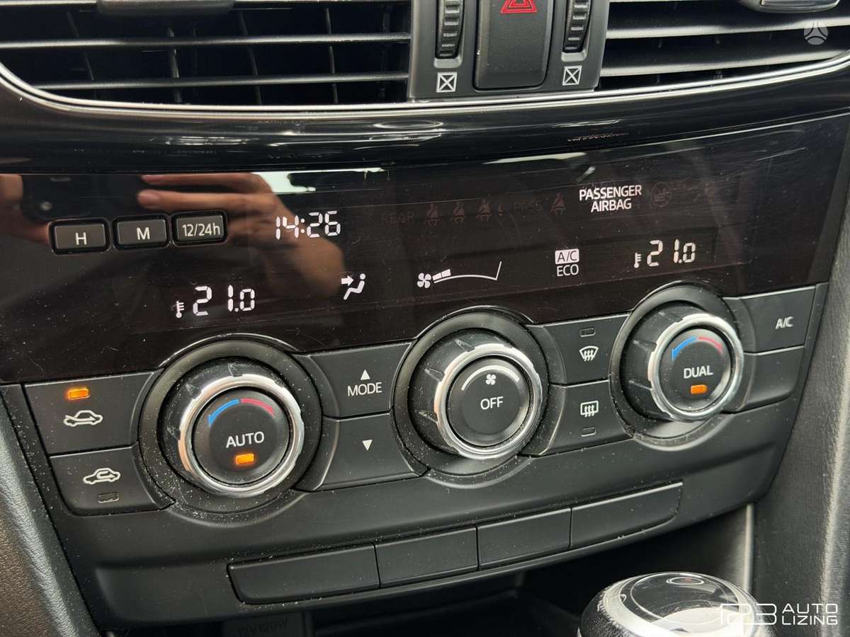 Mazda 6, 2.2 l., Седан