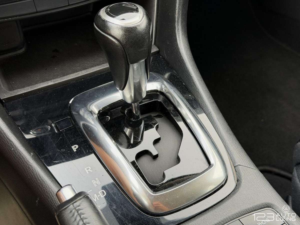 Mazda 6, 2.2 l., Седан