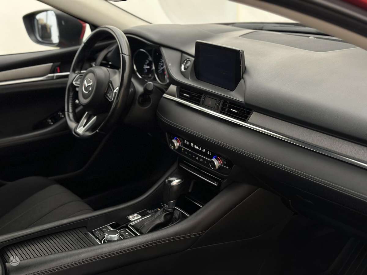 Mazda 6, 2.0 l., Седан