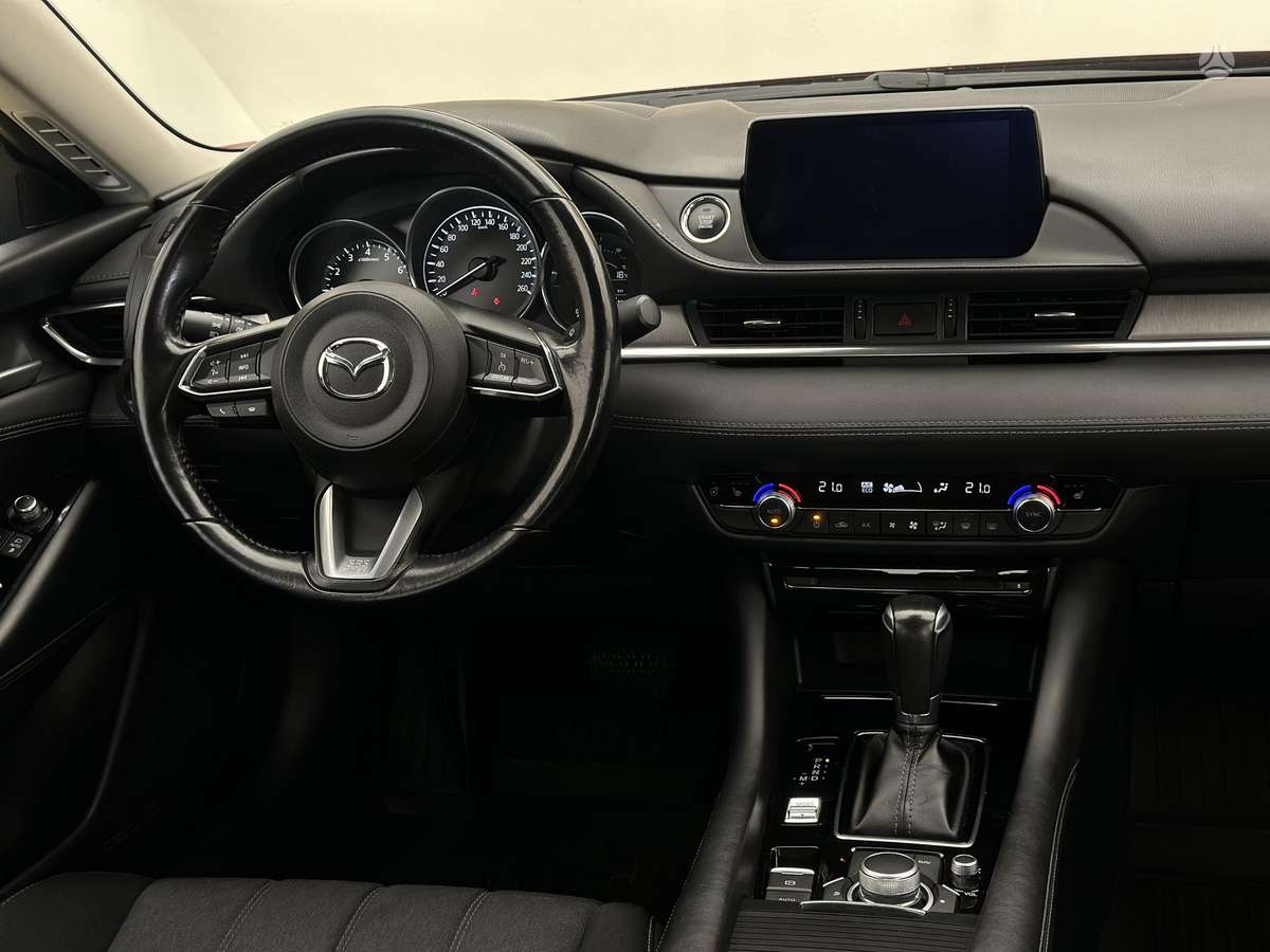 Mazda 6, 2.0 l., Седан