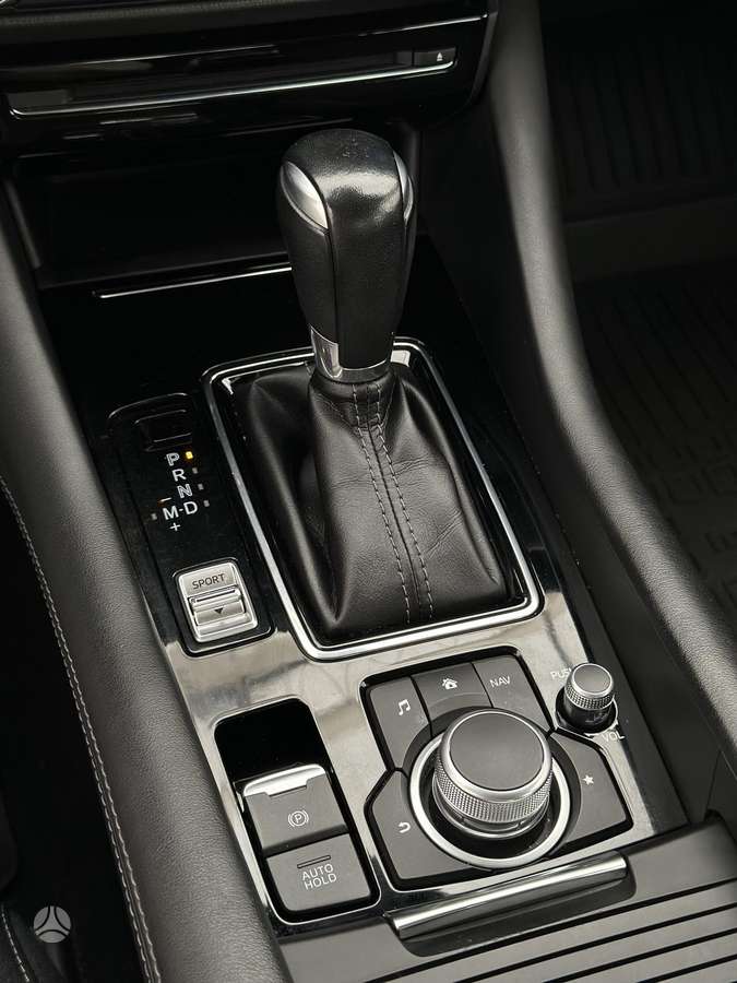 Mazda 6, 2.0 l., Седан