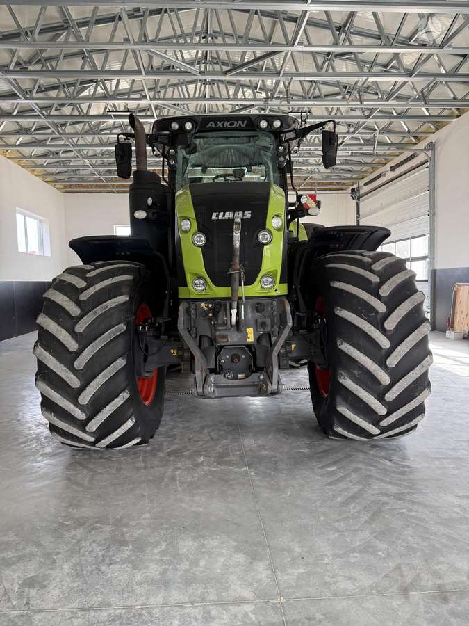 Claas Axion 960 CMATIC, traktoriai
