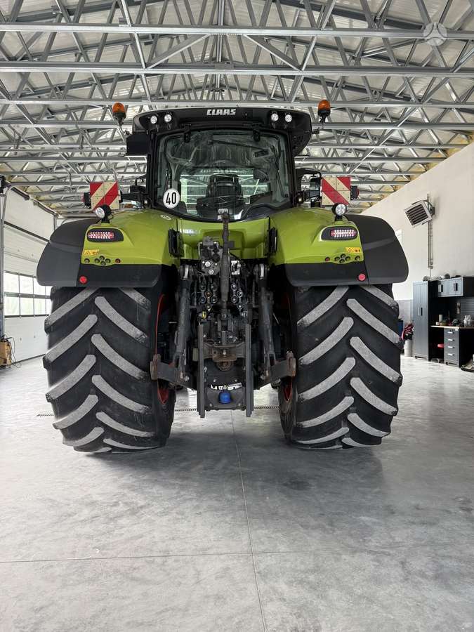 Claas Axion 960 CMATIC, traktoriai