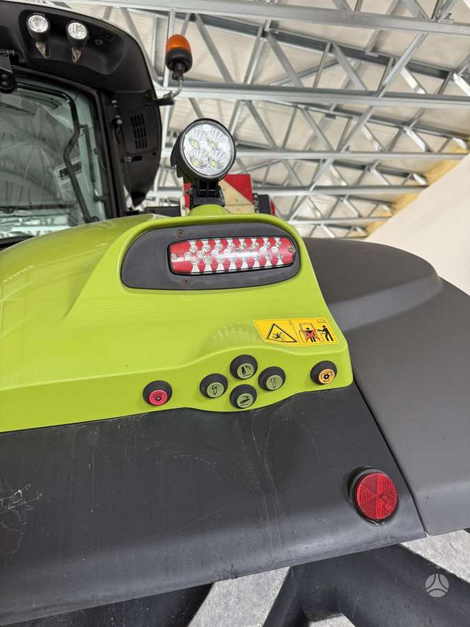 Claas Axion 960 CMATIC, traktoriai