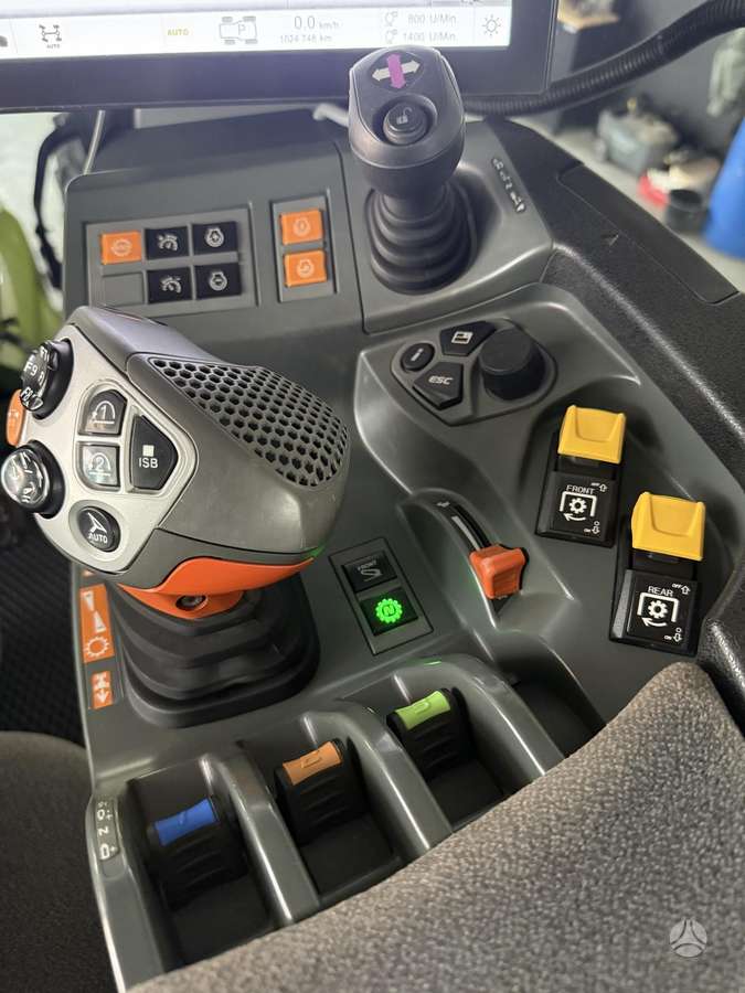 Claas Axion 960 CMATIC, тракторы