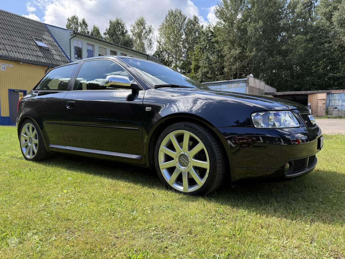 Audi S3, 1.8 l., hatchback