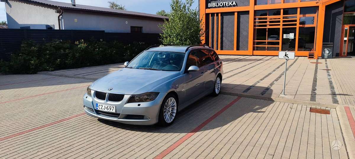 BMW 320, 2.0 l., wagon