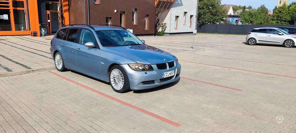 BMW 320, 2.0 l., wagon
