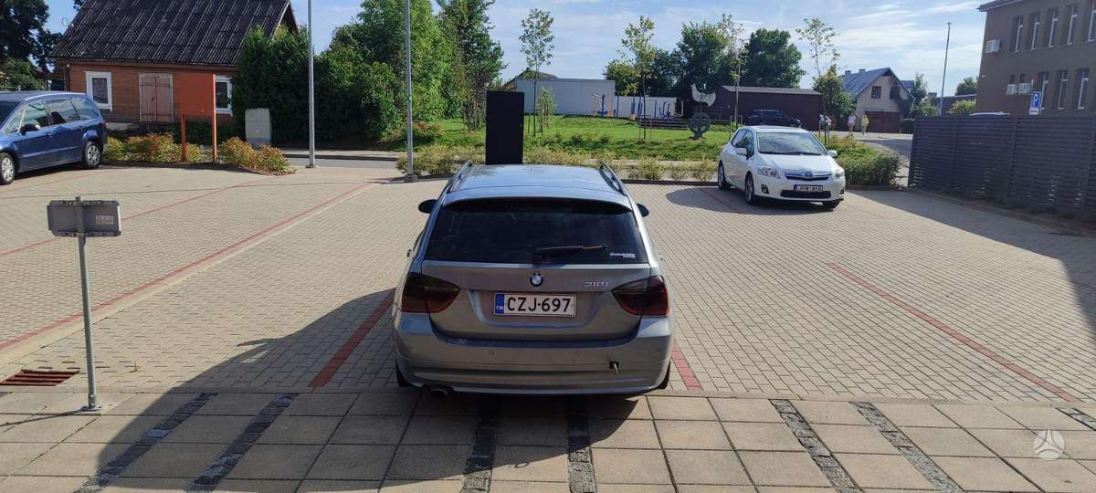BMW 320, 2.0 l., wagon