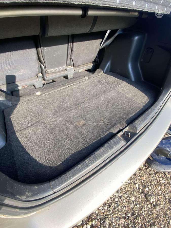 Toyota Corolla Verso - 5