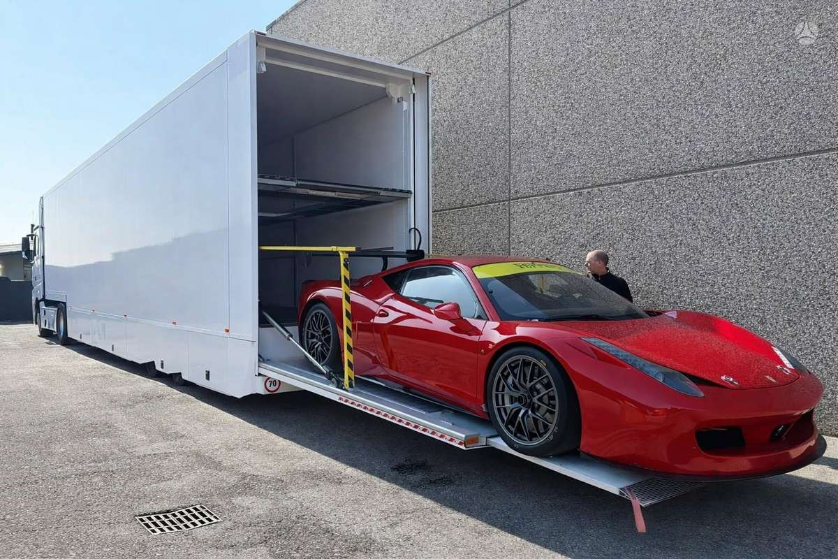 -Kita- Turatello SR, auto transporter