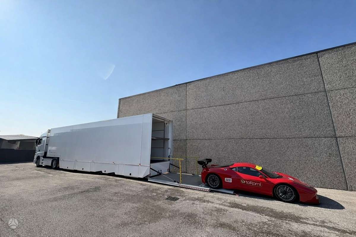-Kita- Turatello SR, auto transporter
