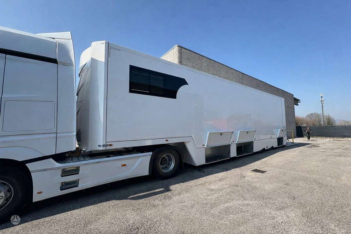 -Kita- Turatello SR, auto transporter