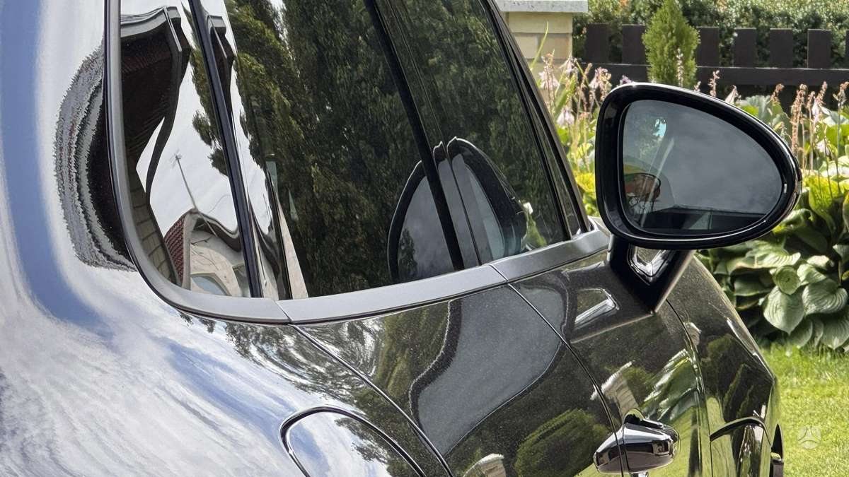Porsche Macan - 9
