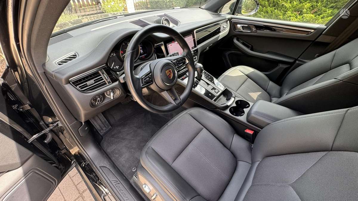 Porsche Macan - 12