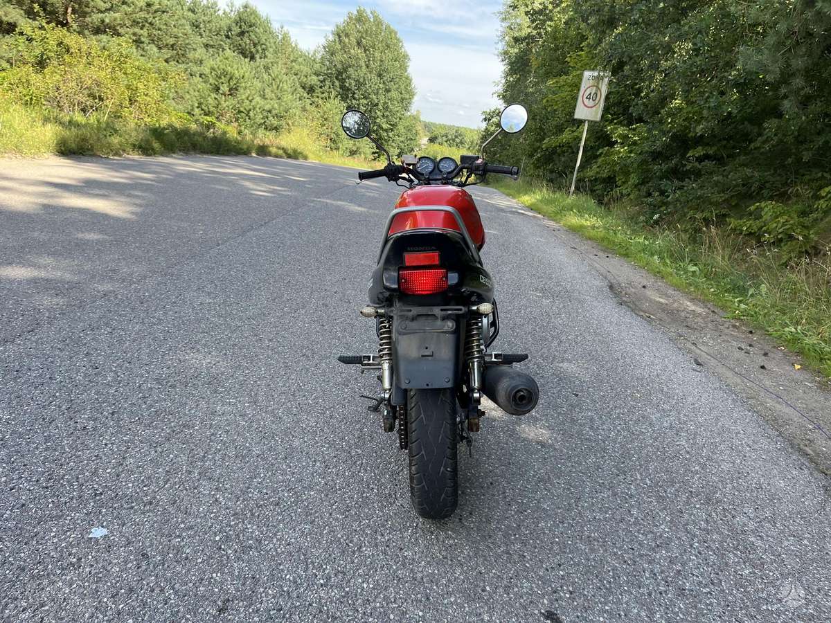 Honda CB 500cc, street / classic