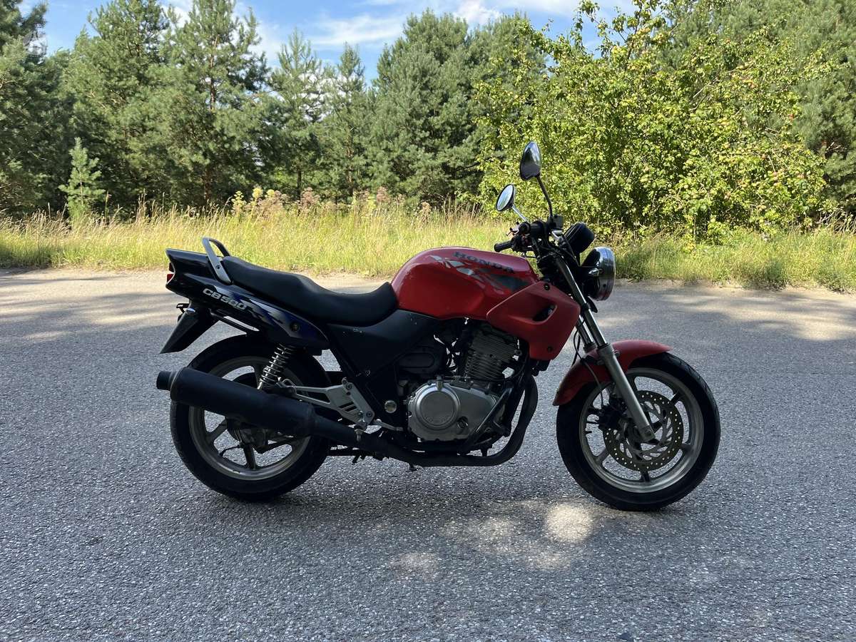 Honda CB 500cc, street / classic
