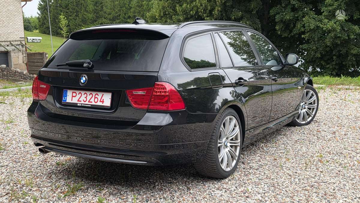 BMW 320, 2.0 l., wagon