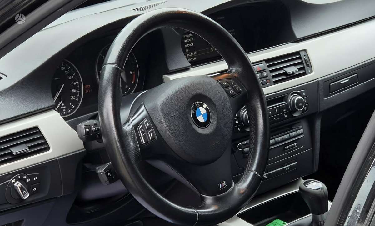 BMW 320, 2.0 l., wagon