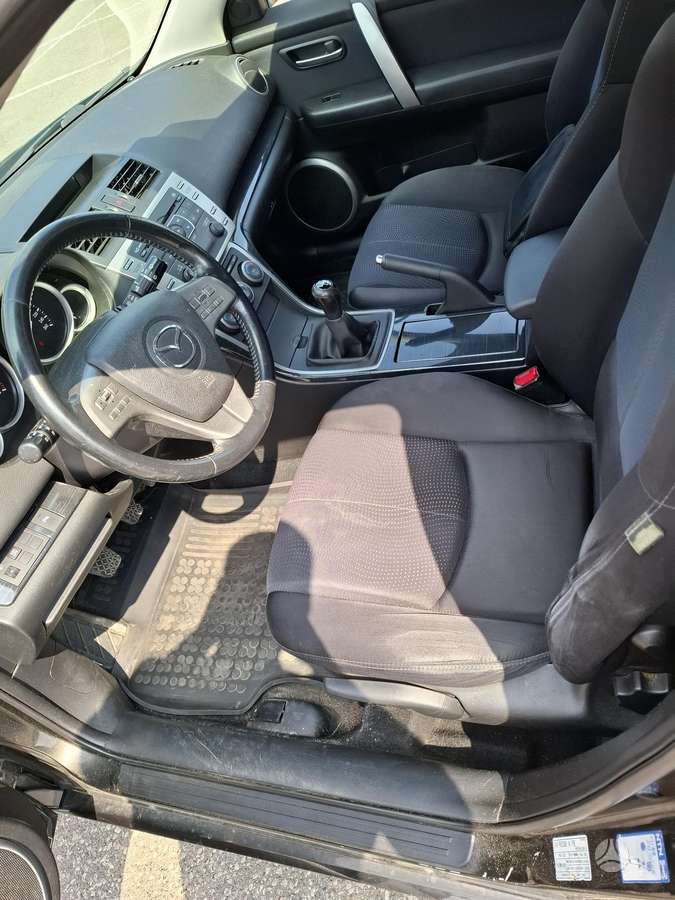 Mazda 6, 2.0 l., universalas