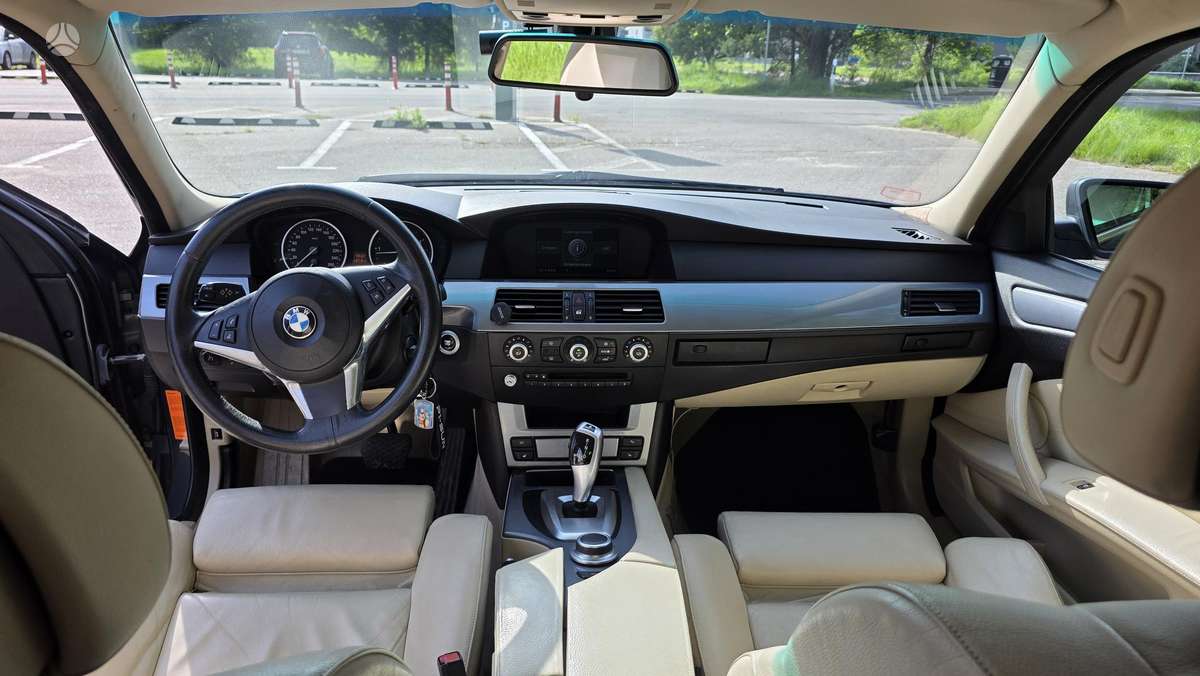 BMW 520, 2.0 l., Седан