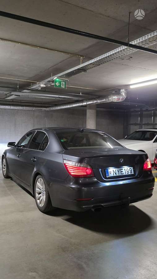 BMW 520, 2.0 l., Седан