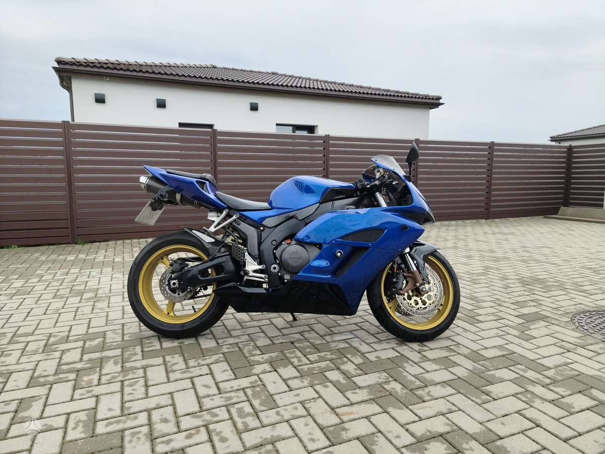 Honda CBR 1000cc, спортбайки / superbikes