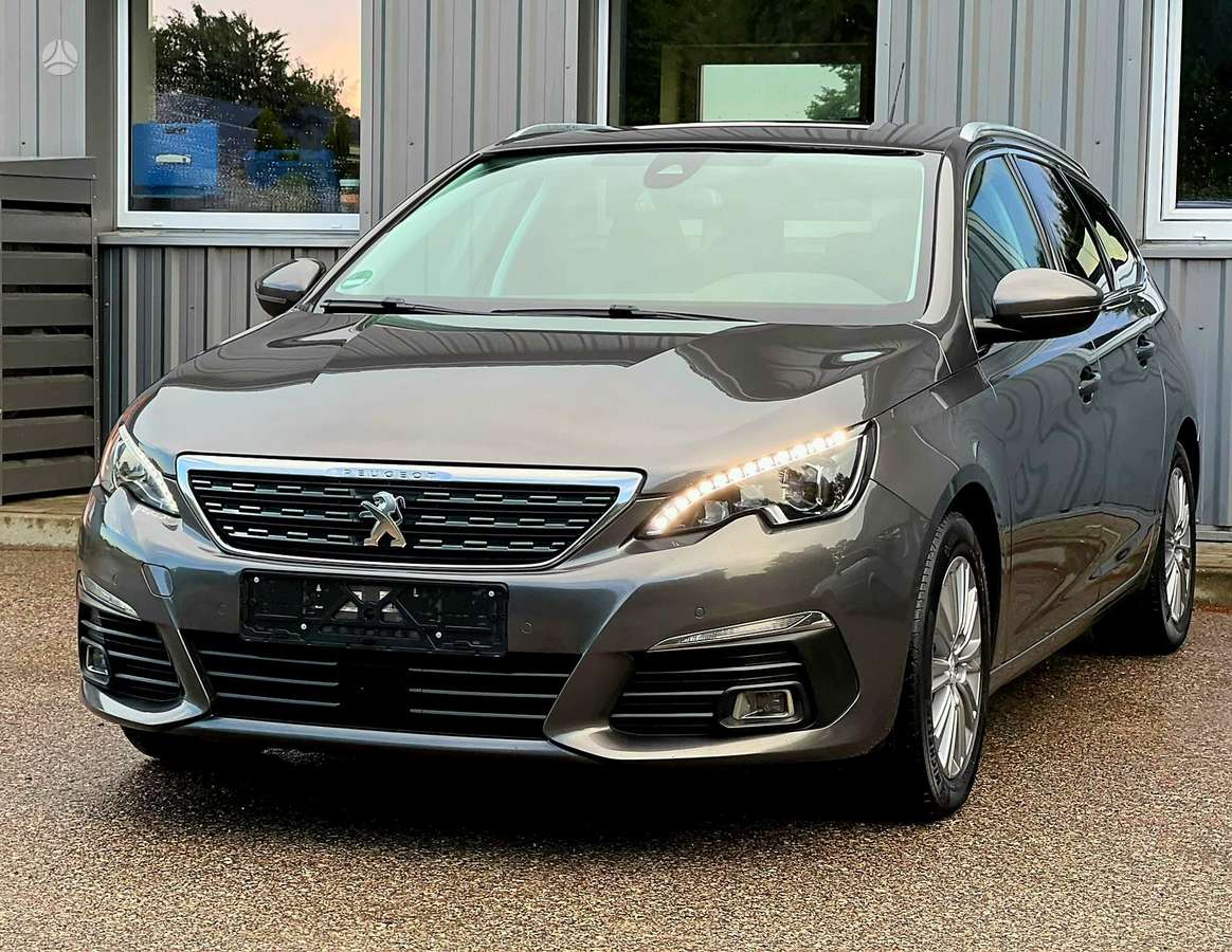 Peugeot 308, 1.2 l., Универсал