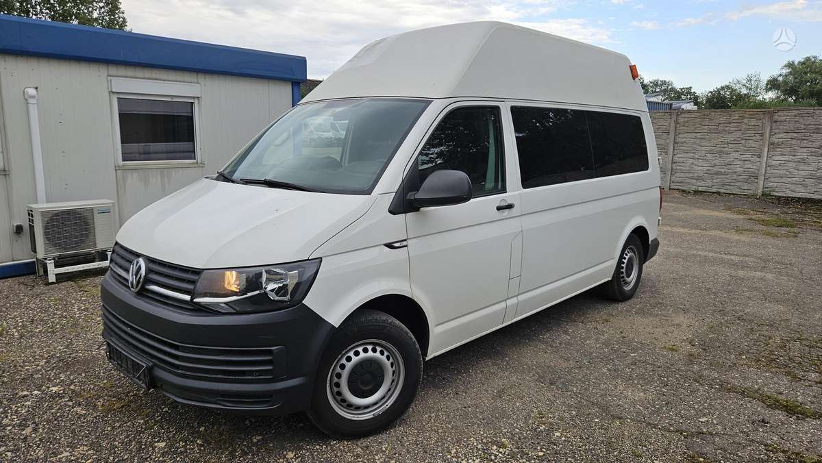 Volkswagen Transporter - 1