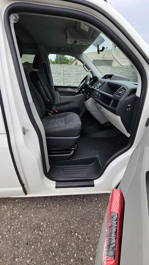 Volkswagen Transporter - 12