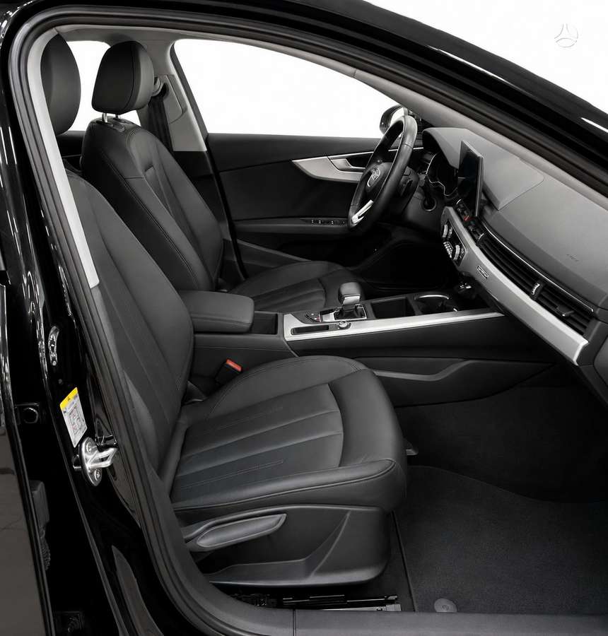 Audi A4, 2.0 l., Седан