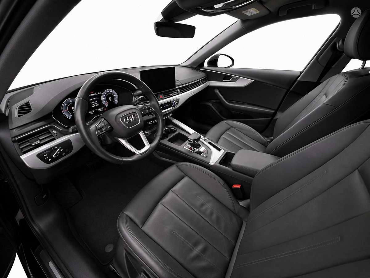 Audi A4, 2.0 l., Седан