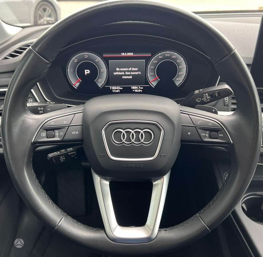 Audi A4, 2.0 l., Седан