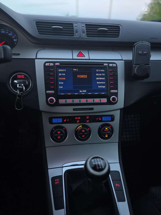 Volkswagen Passat, 2.0 l., Универсал