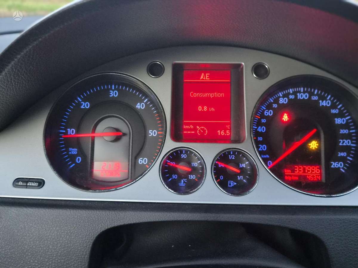 Volkswagen Passat, 2.0 l., Универсал