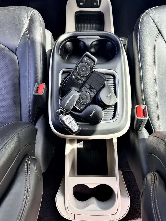 Chrysler Pacifica, 3.6 l., Минивэн