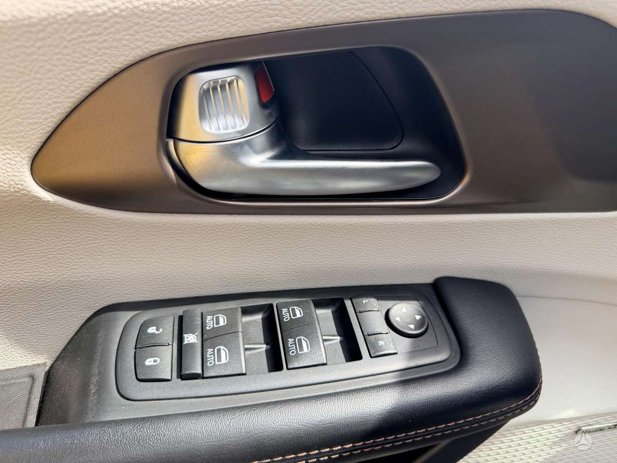 Chrysler Pacifica, 3.6 l., Минивэн