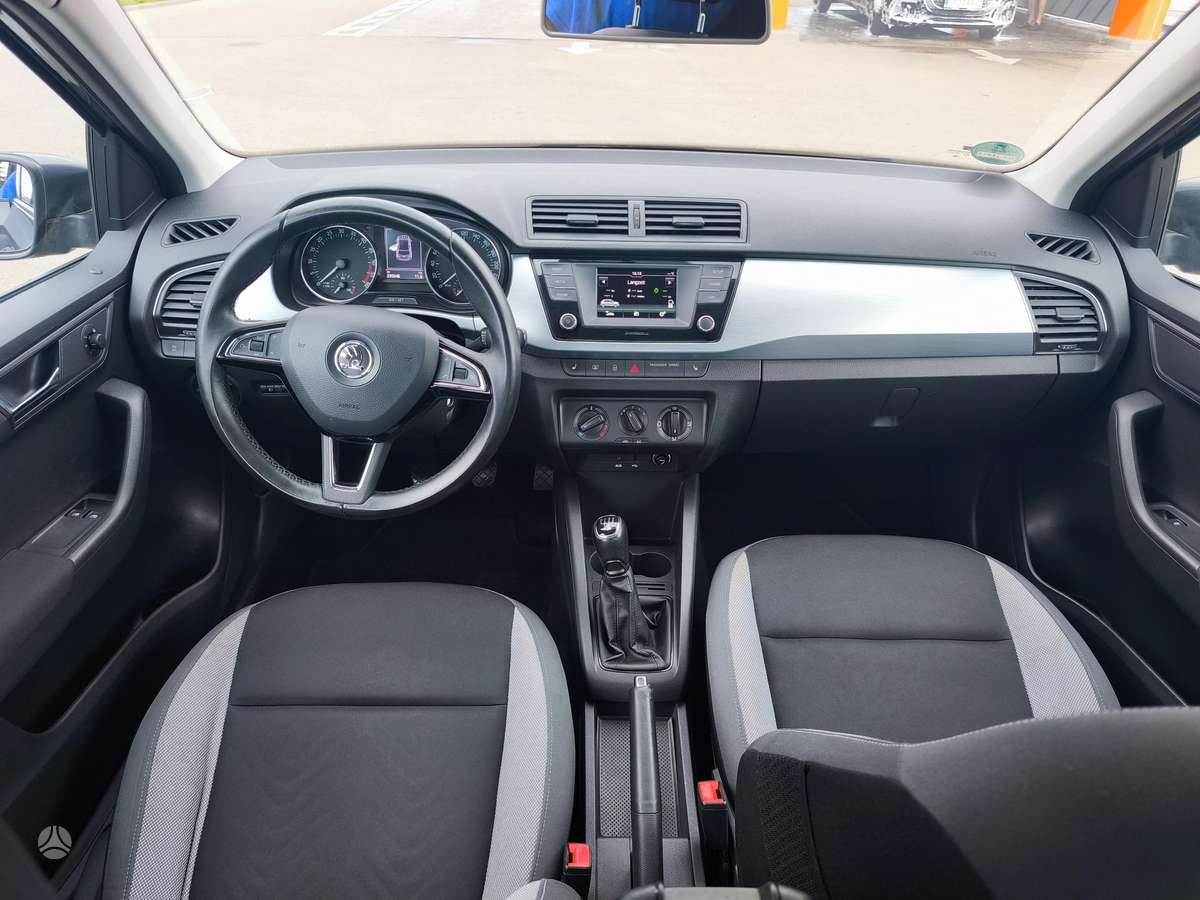Škoda Fabia - 11