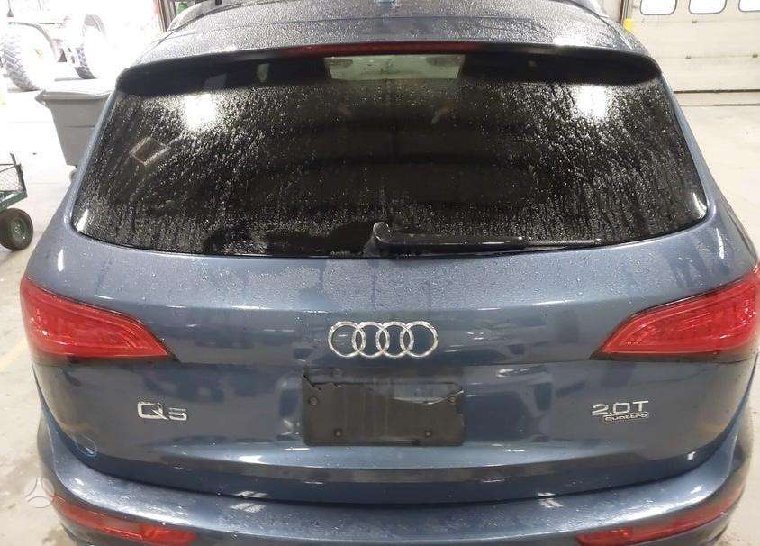 Audi Q5, 2.0 l., off-road / crossover
