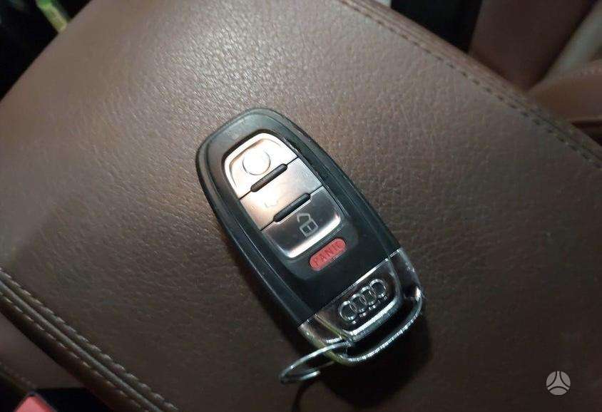 Audi Q5, 2.0 l., off-road / crossover