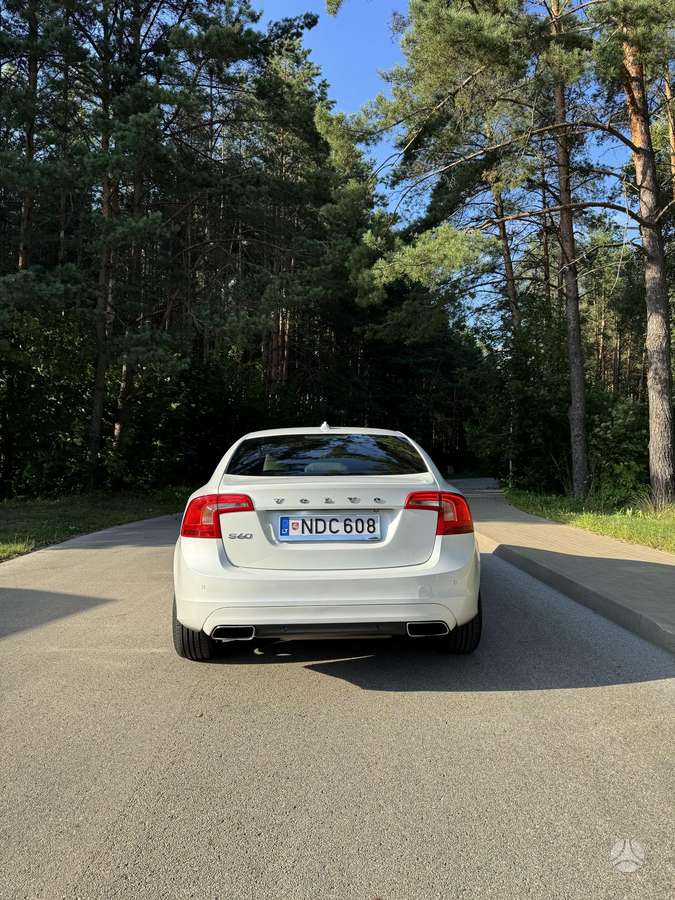 Volvo S60, 2.0 l., Седан